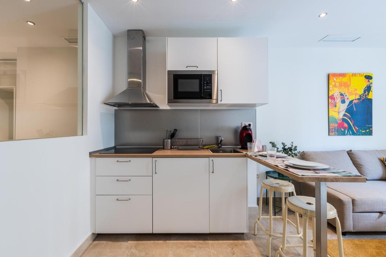 Apartamentos Miraflores มาลากา ภายนอก รูปภาพ